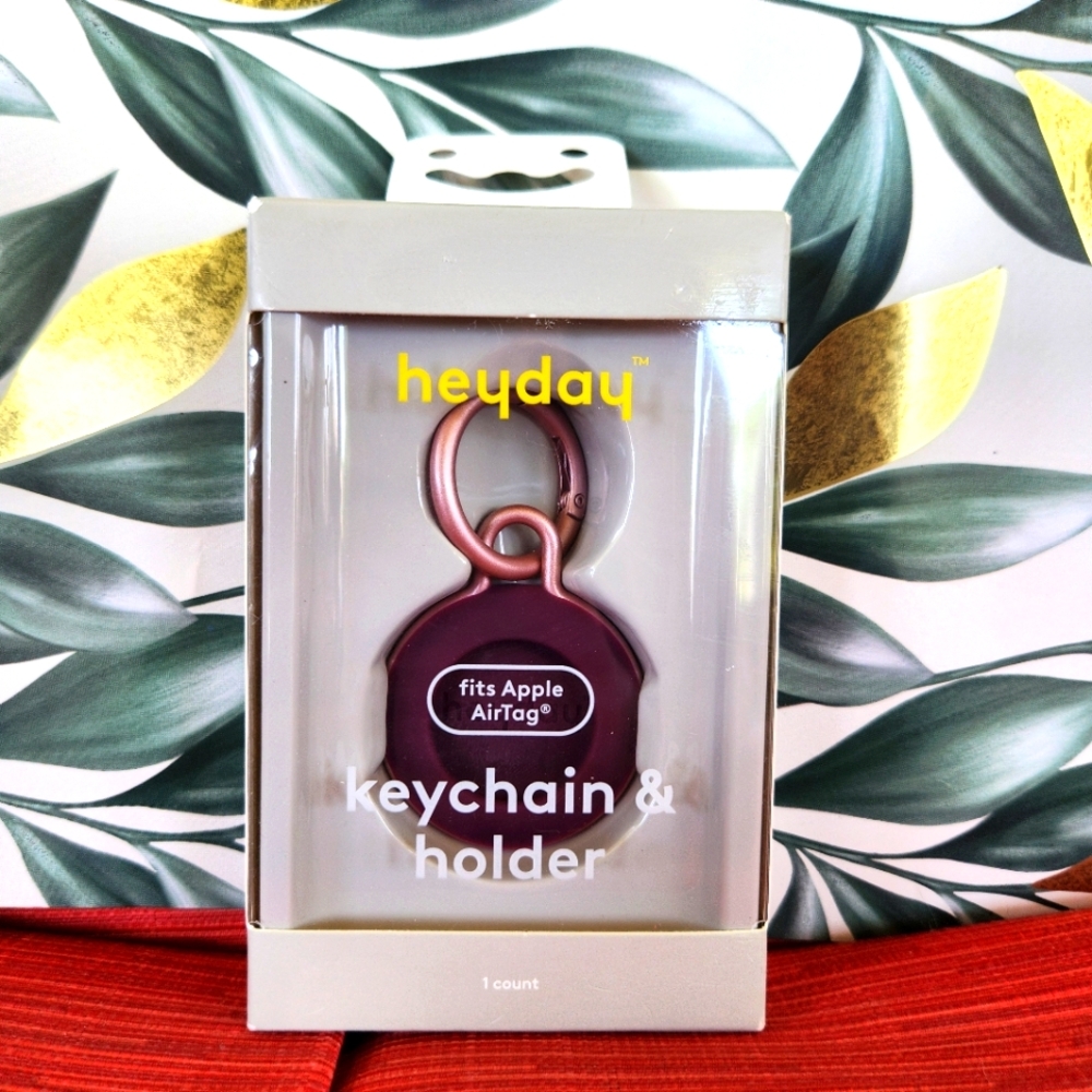 Heyday Silicone AirTag Keychain Holder - Deep Purple